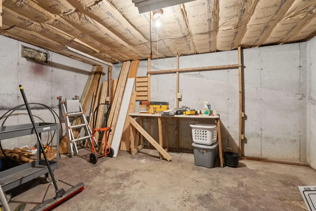 247 Ledge Road Yarmouth ME 04096