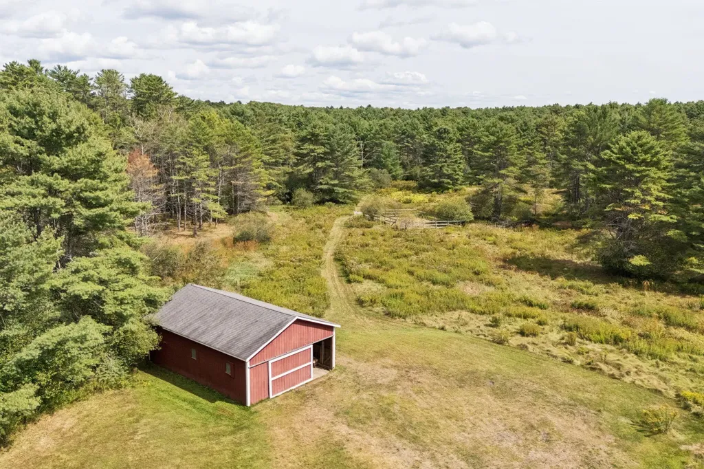 247 Ledge Road Yarmouth ME 04096