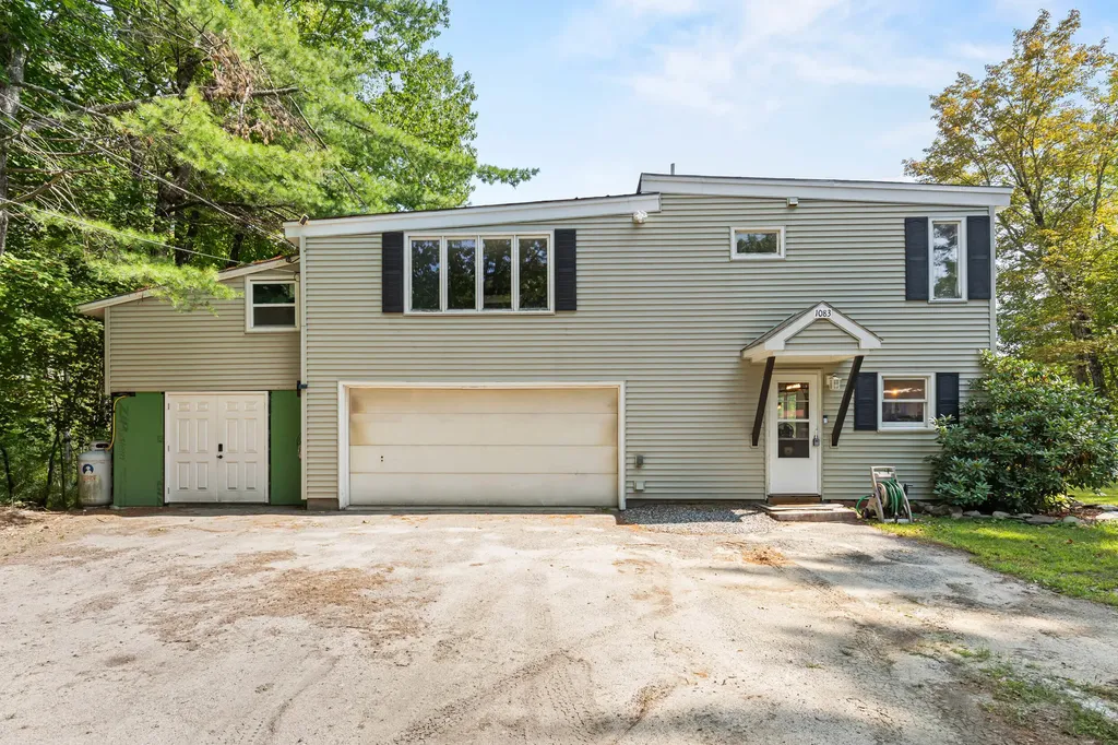1083 Roosevelt Trail Windham ME 04062