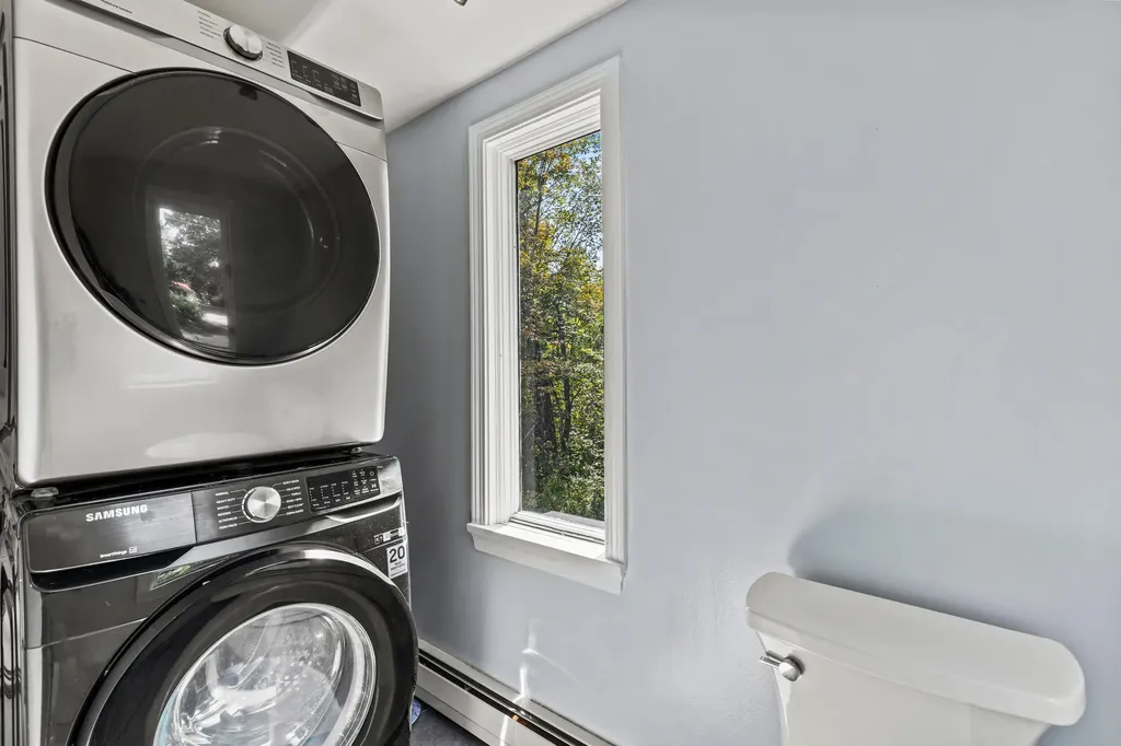 1083 Roosevelt Trail Windham ME 04062