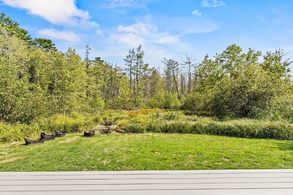 1083 Roosevelt Trail Windham ME 04062