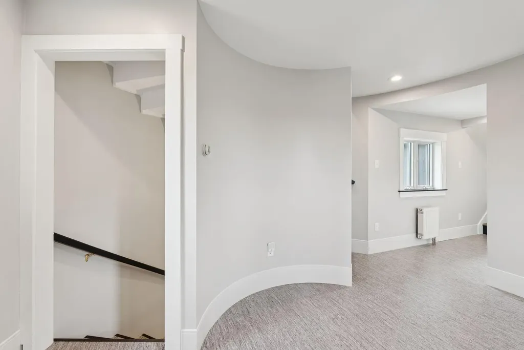 440 Blackstrap Road Falmouth ME 04105