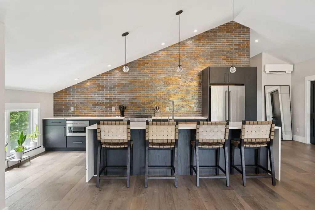 440 Blackstrap Road Falmouth ME 04105