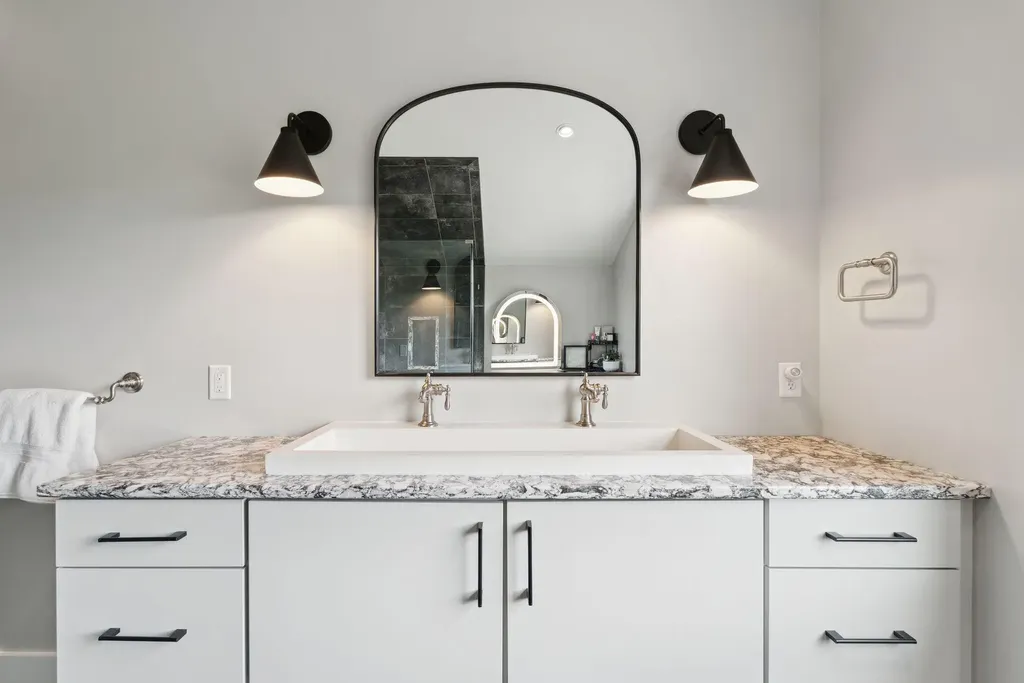 440 Blackstrap Road Falmouth ME 04105