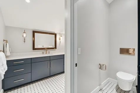 440 Blackstrap Road Falmouth ME 04105