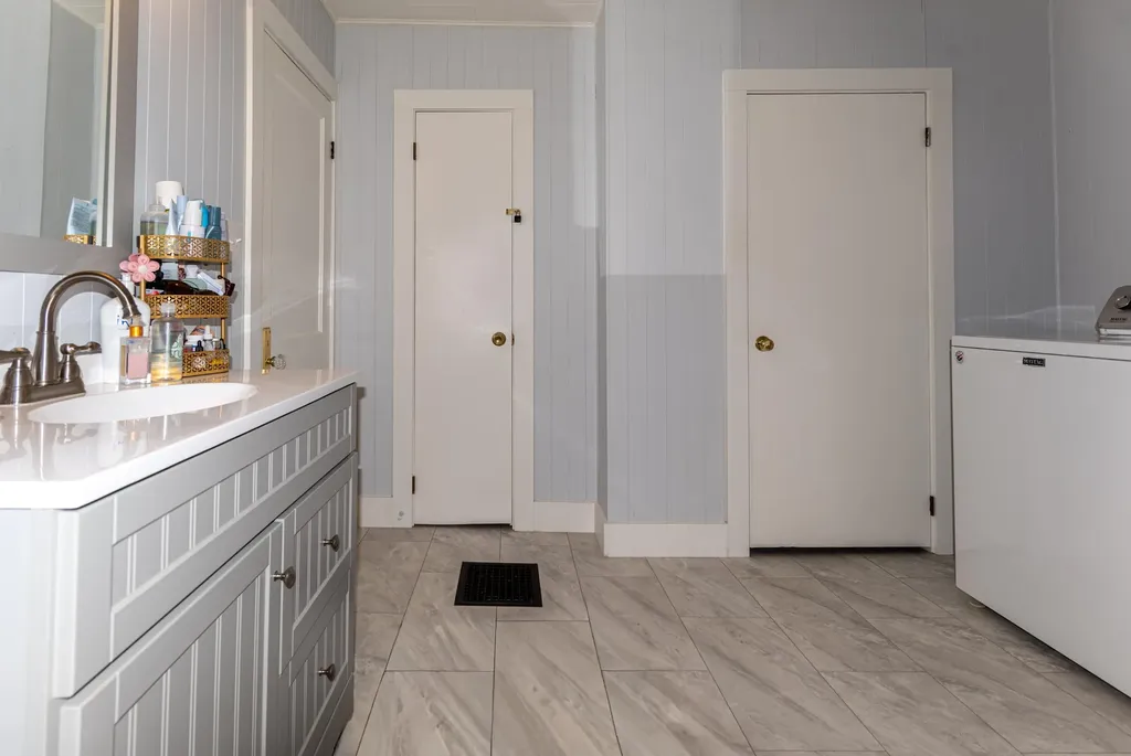 5 Brook Road Saint Agatha ME 04772