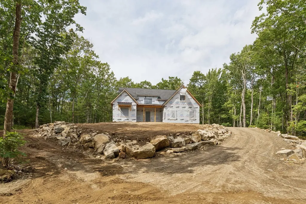 36 Roberts Lane Kennebunkport ME 04046