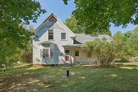 121 Hatch Road Auburn ME 04210