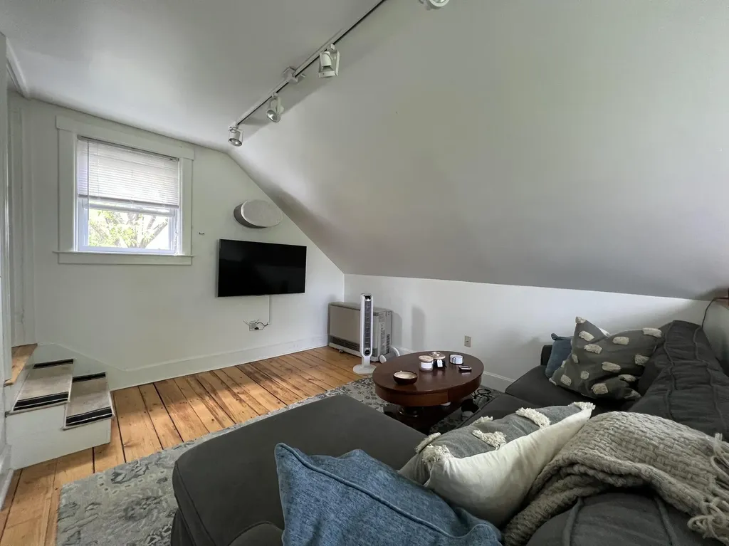 379 Cumberland Avenue Portland ME 04101