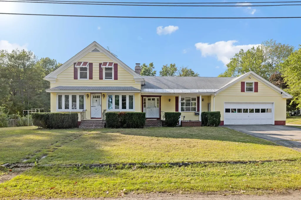 12 Lowell Street Sanford ME 04073