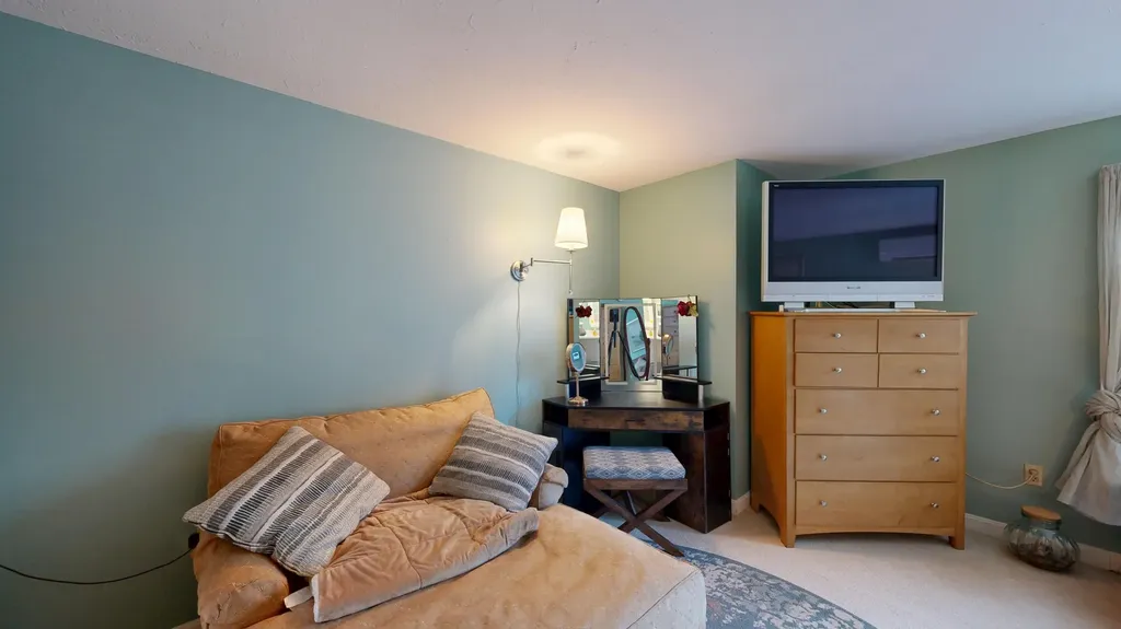 52 Blueberry Cove Road Yarmouth ME 04096