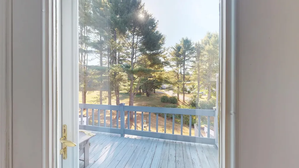 52 Blueberry Cove Road Yarmouth ME 04096