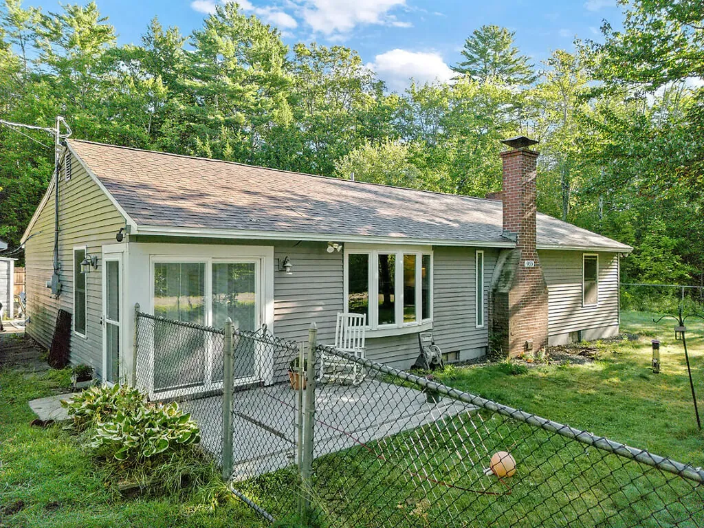 955 Northern Avenue Farmingdale ME 04344