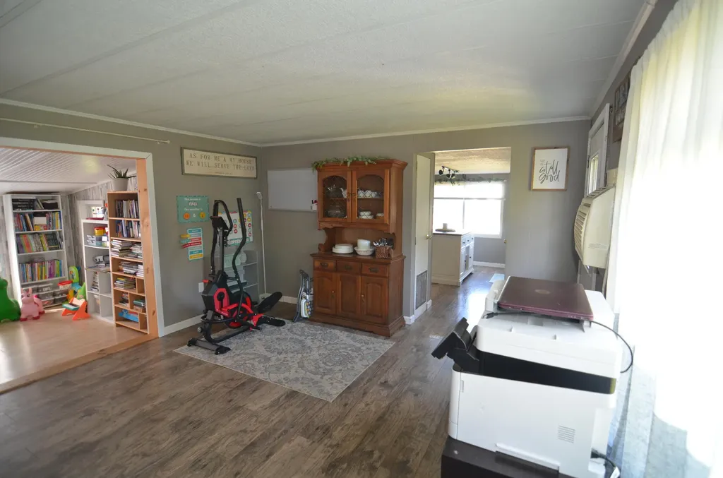 33 Coles Corner Road Winterport ME 04496