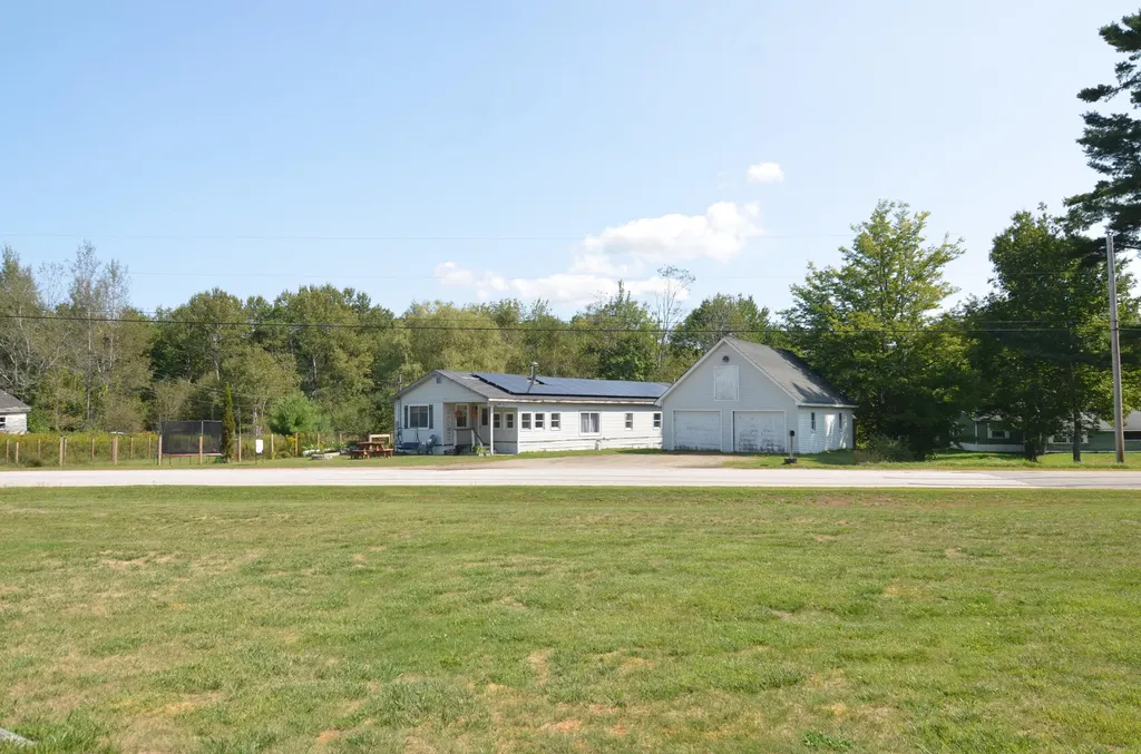 33 Coles Corner Road Winterport ME 04496