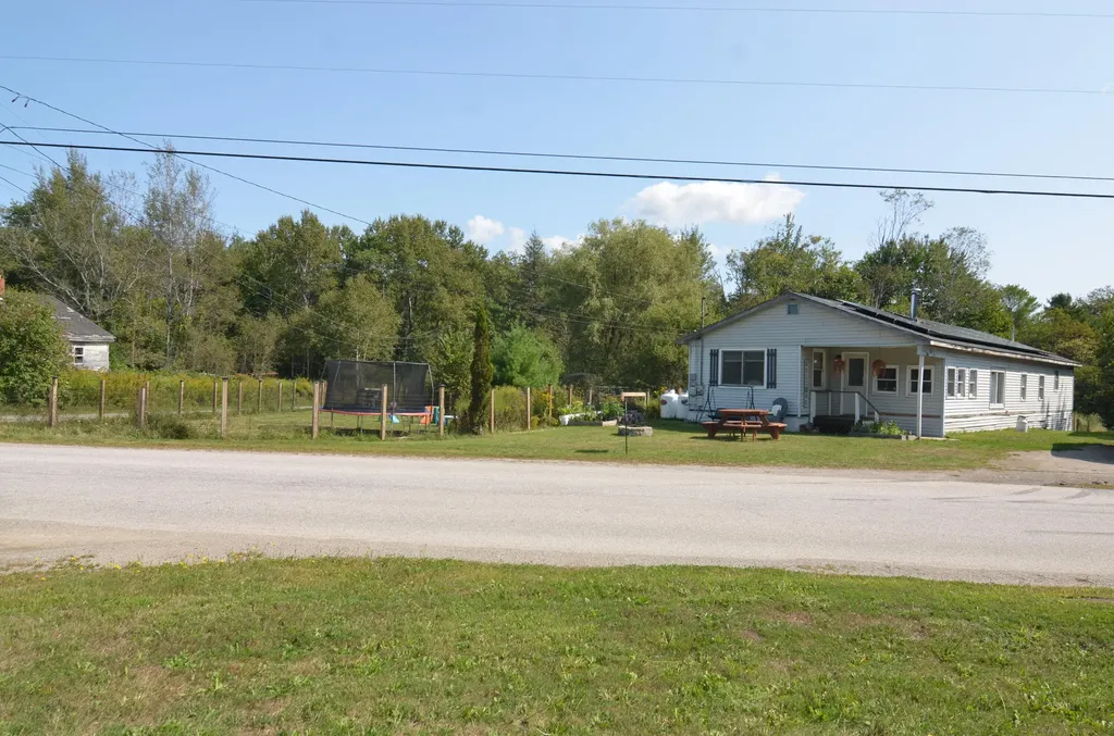 33 Coles Corner Road Winterport ME 04496