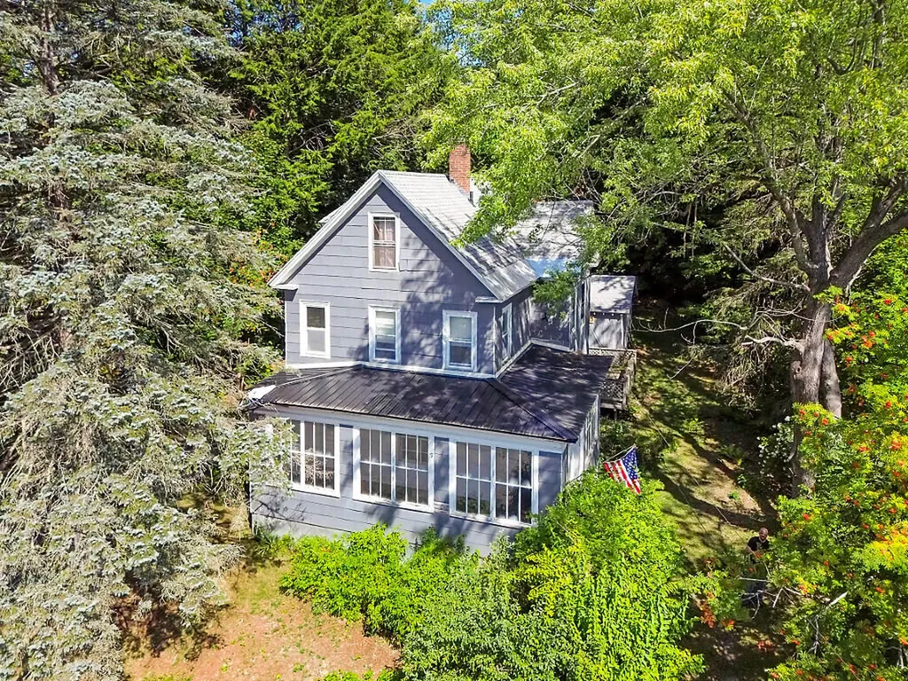 9 Glenwood Street Augusta ME 04330