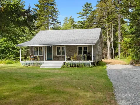 207 Pleasant Point Road Cushing ME 04563