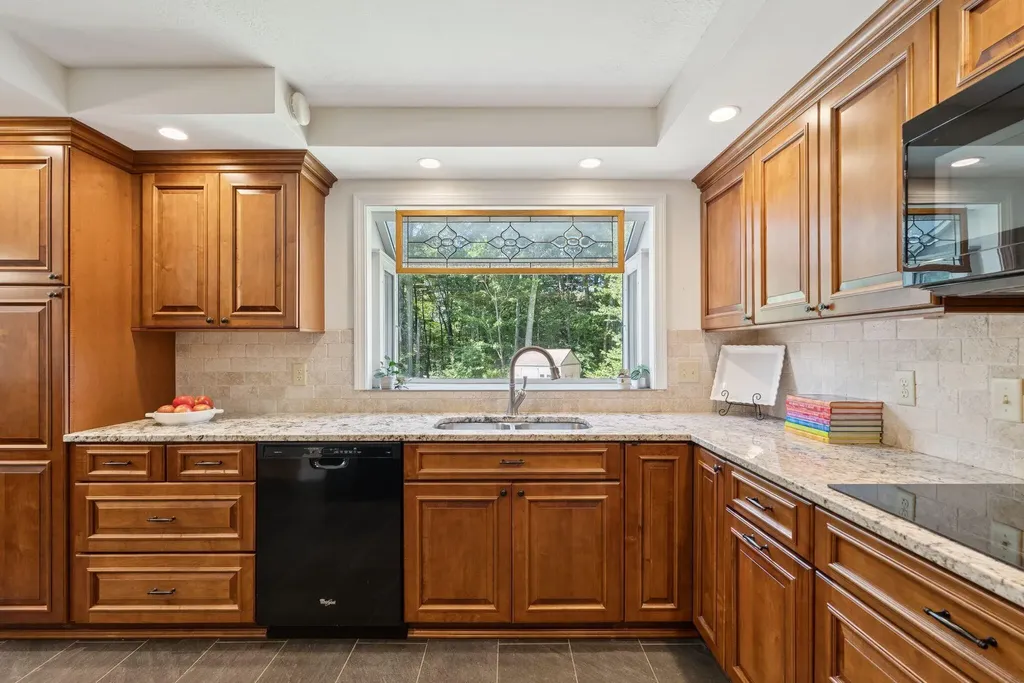 56 Two Rod Road Scarborough ME 04074