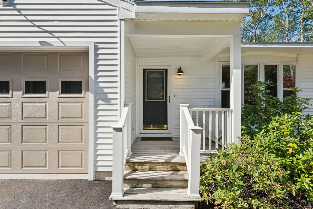 56 Two Rod Road Scarborough ME 04074