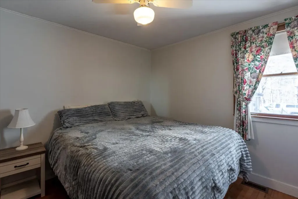 22 Sand Hill Road Wiscasset ME 04578