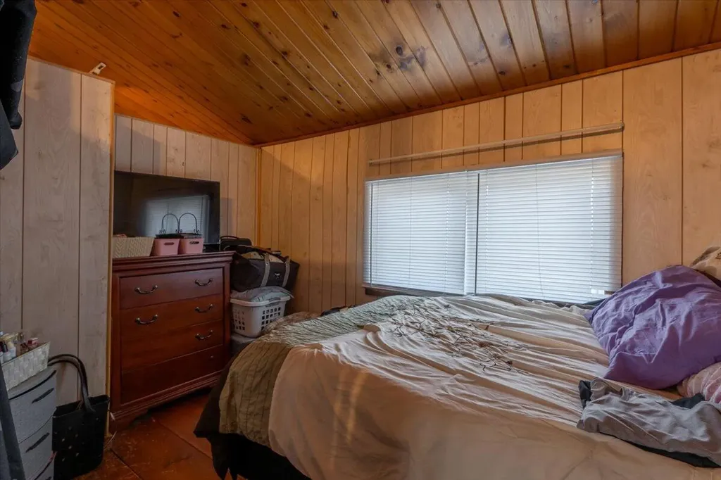 22 Sand Hill Road Wiscasset ME 04578