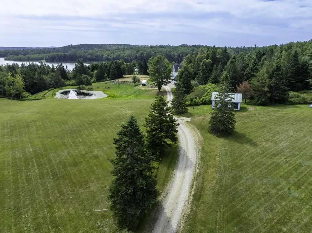 185 Old Us Route 1 Jonesboro ME 04648