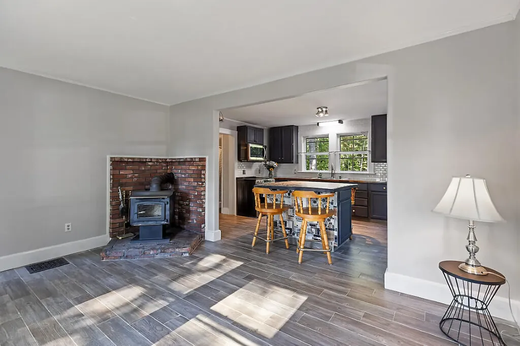 1278 Naples Road Harrison ME 04040