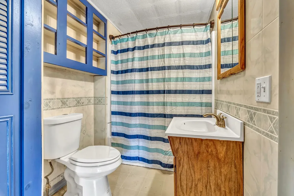 66 Summer Street Oakland ME 04963