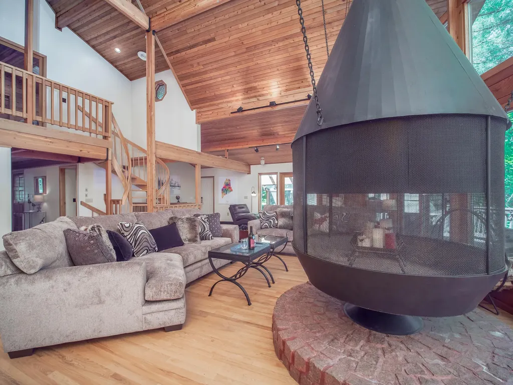 57 Oak Shore Road Harrison ME 04040