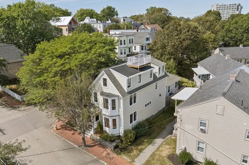 33 Turner Street Portland ME 04101