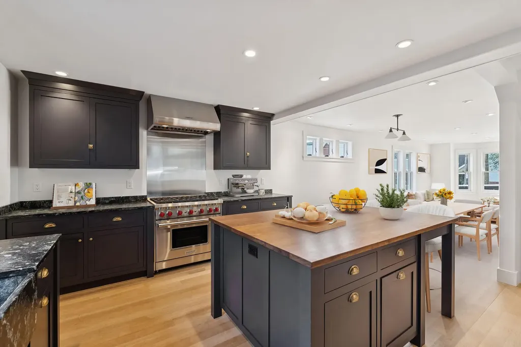 33 Turner Street Portland ME 04101