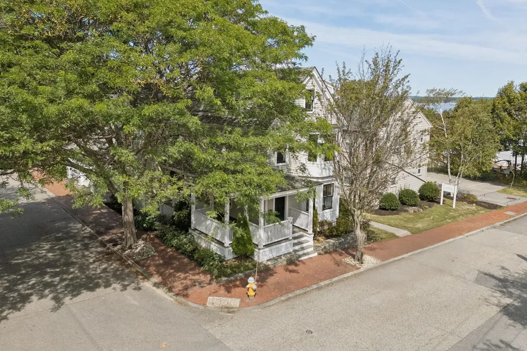 33 Turner Street Portland ME 04101
