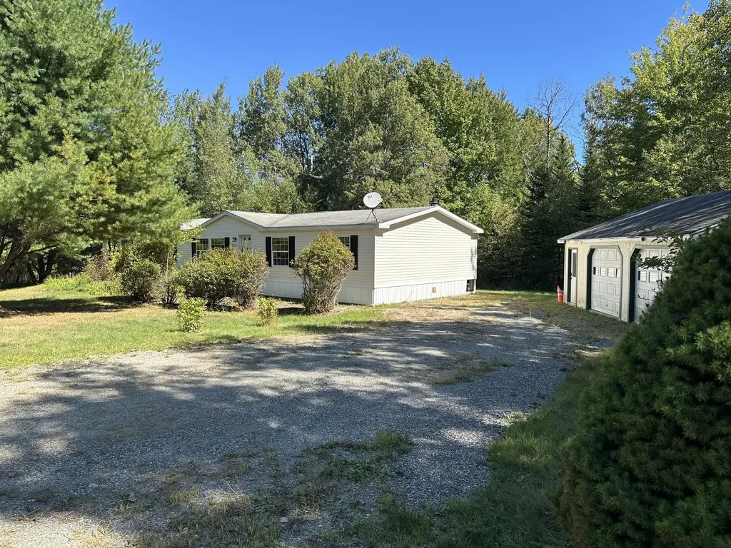 20 Upper Boggy Brook Road Ellsworth ME 04605