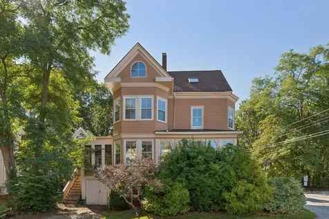48 Ashmont Street Portland ME 04103