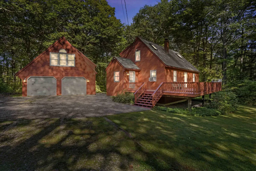 52 Perimeter Avenue Standish ME 04084