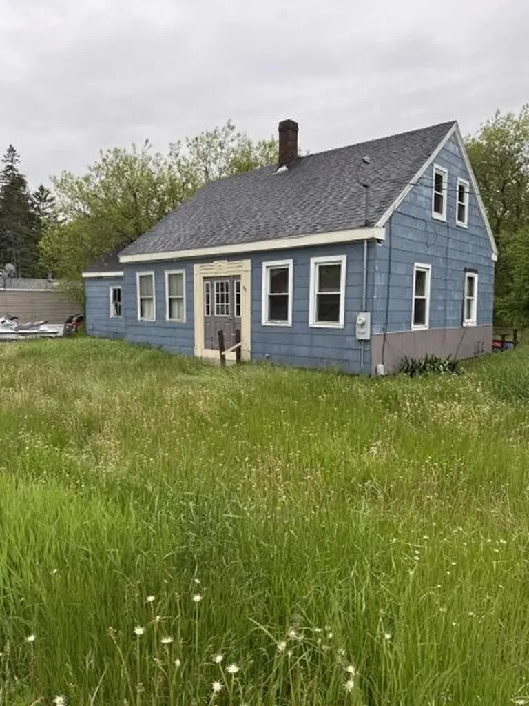 81 New County Road Rockland ME 04841
