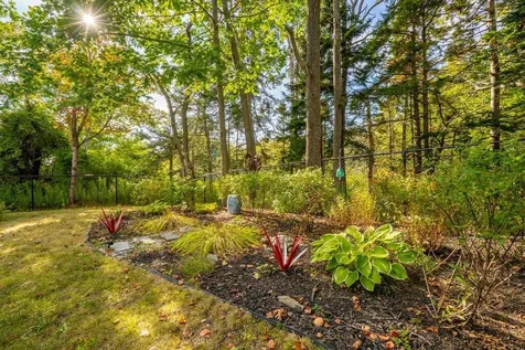 144 Two Lights Road Cape Elizabeth ME 04107