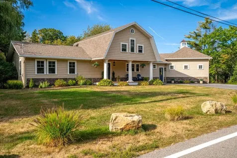 144 Two Lights Road Cape Elizabeth ME 04107