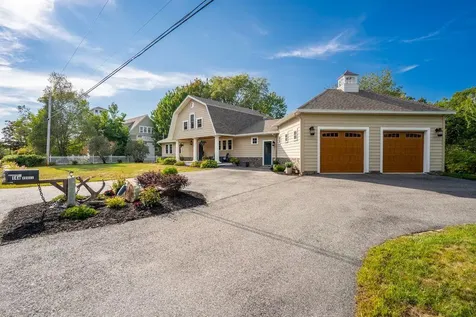 144 Two Lights Road Cape Elizabeth ME 04107