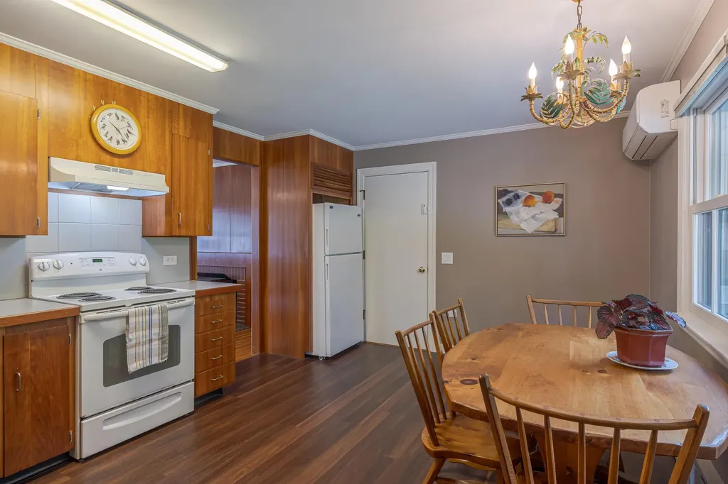 35 Maple Street Ellsworth ME 04605