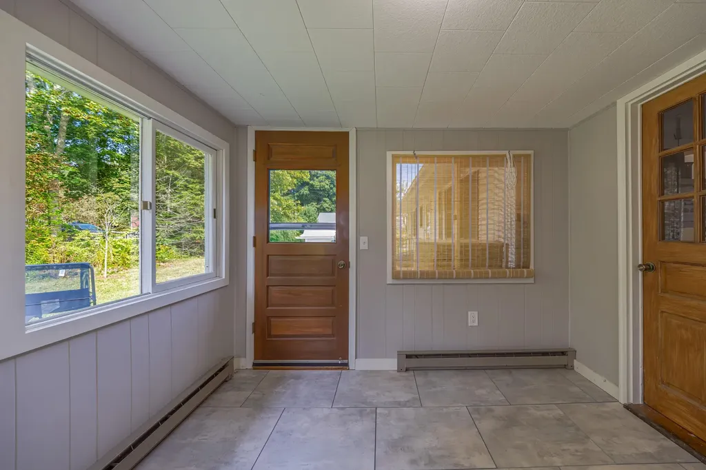 35 Maple Street Ellsworth ME 04605