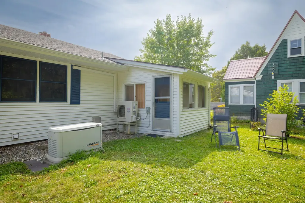 35 Maple Street Ellsworth ME 04605