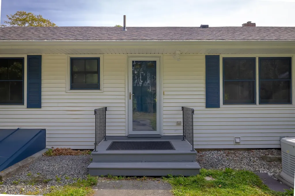 35 Maple Street Ellsworth ME 04605