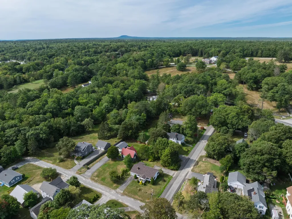 35 Maple Street Ellsworth ME 04605