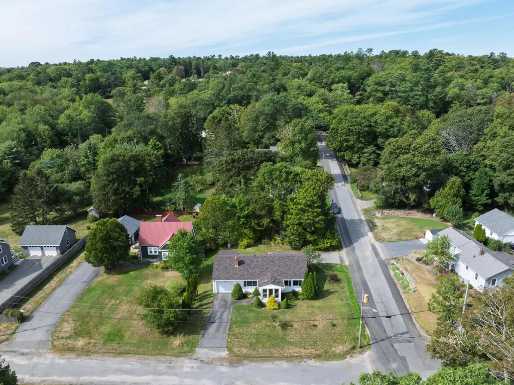 35 Maple Street Ellsworth ME 04605