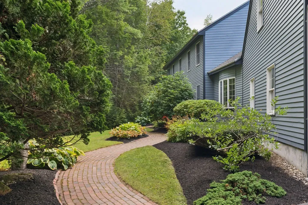 30 Stony Ridge Road Cumberland ME 04110