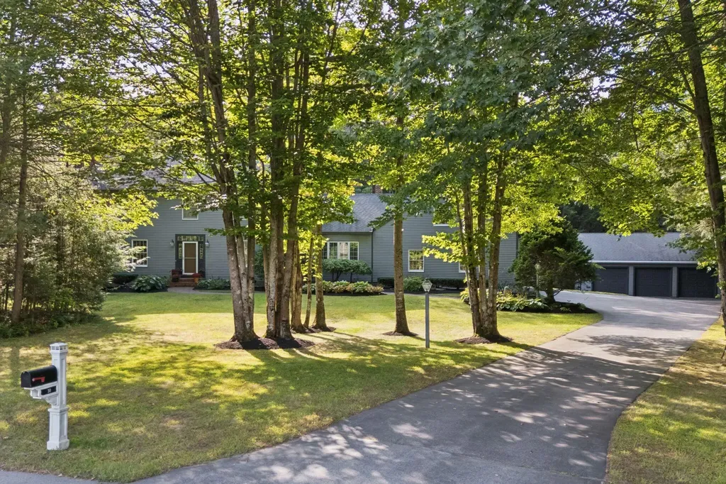 30 Stony Ridge Road Cumberland ME 04110
