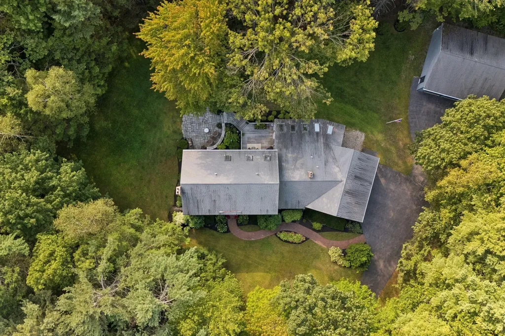 30 Stony Ridge Road Cumberland ME 04110