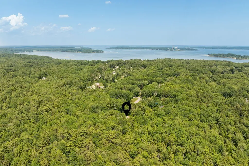30 Stony Ridge Road Cumberland ME 04110